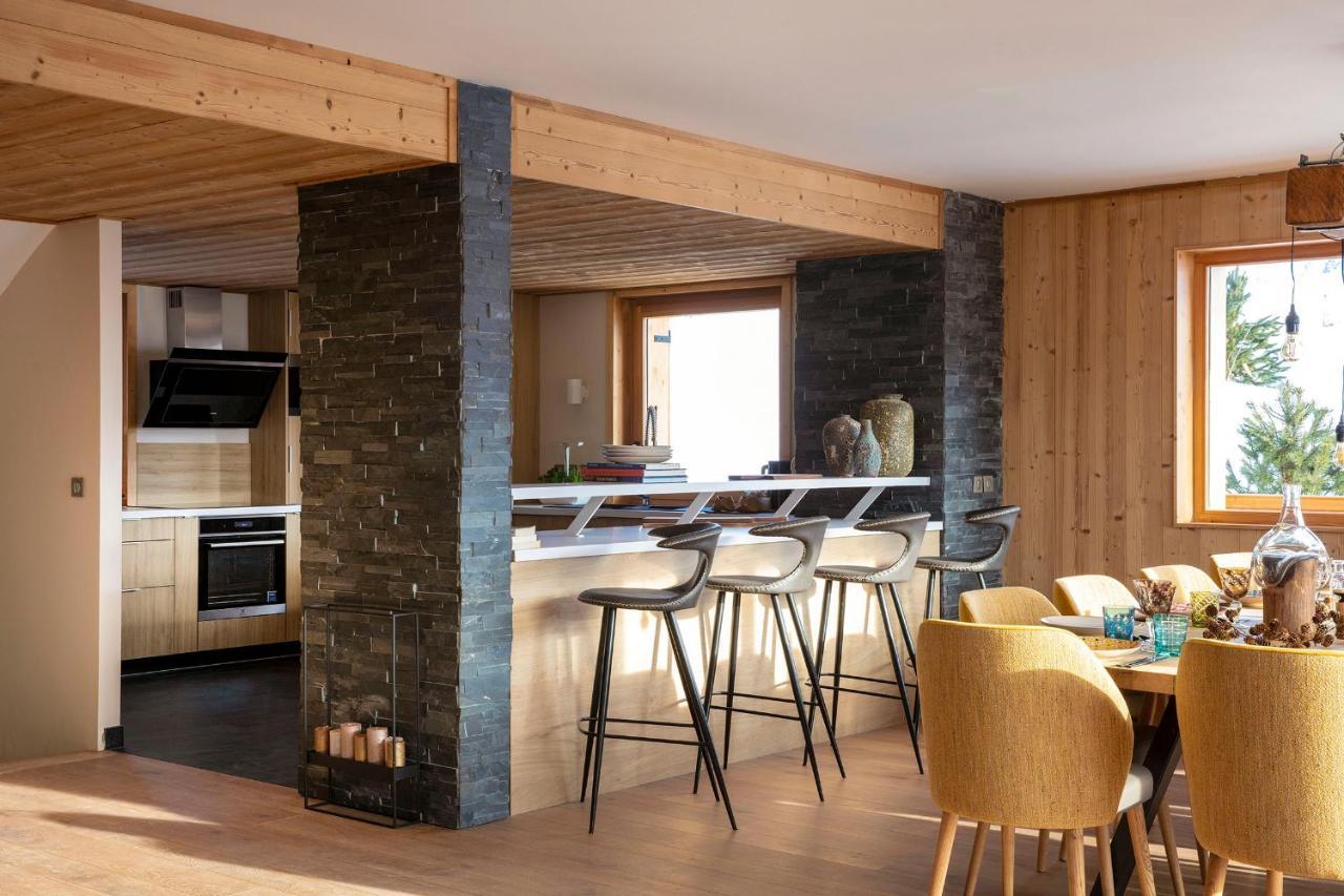 Grandes Rousses Hotel & Spa Alpe d'Huez Ngoại thất bức ảnh A modern chalet interior