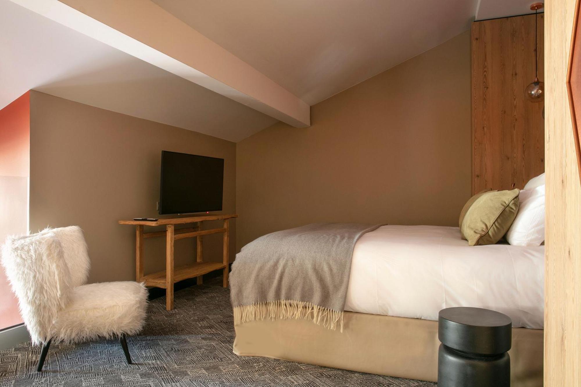 Grandes Rousses Hotel & Spa Alpe d'Huez Ngoại thất bức ảnh A room at the hotel