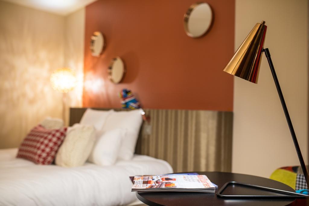 Grandes Rousses Hotel & Spa Alpe d'Huez Ngoại thất bức ảnh A room at the hotel