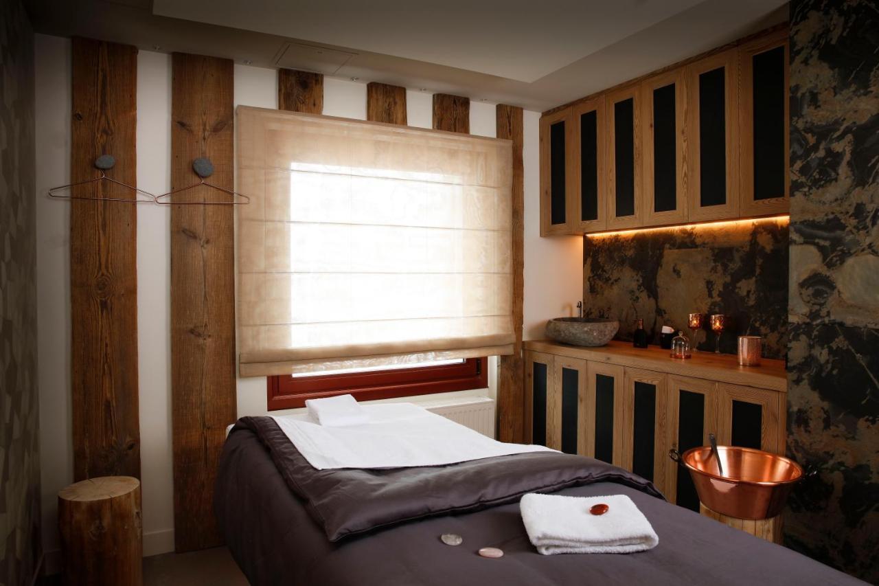 Grandes Rousses Hotel & Spa Alpe d'Huez Ngoại thất bức ảnh A massage room